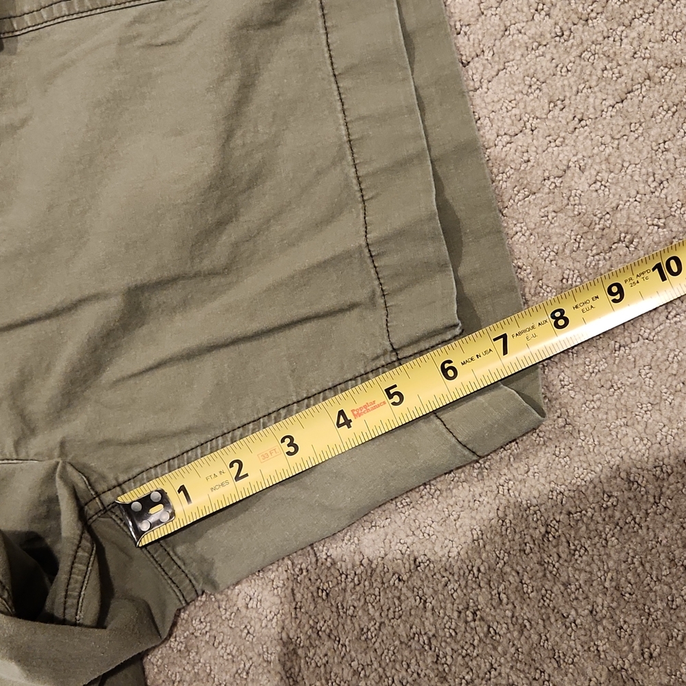 LL BEAN ladies Favorite Fit shorts 16. - Picture 6 of 6
